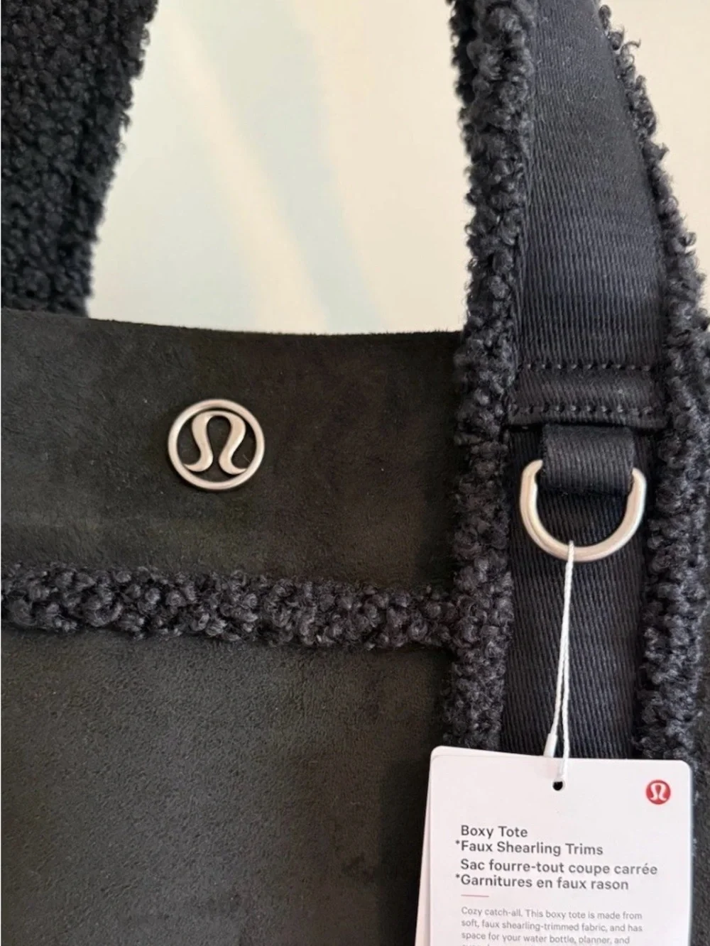 lululemon athletica spacious tote
